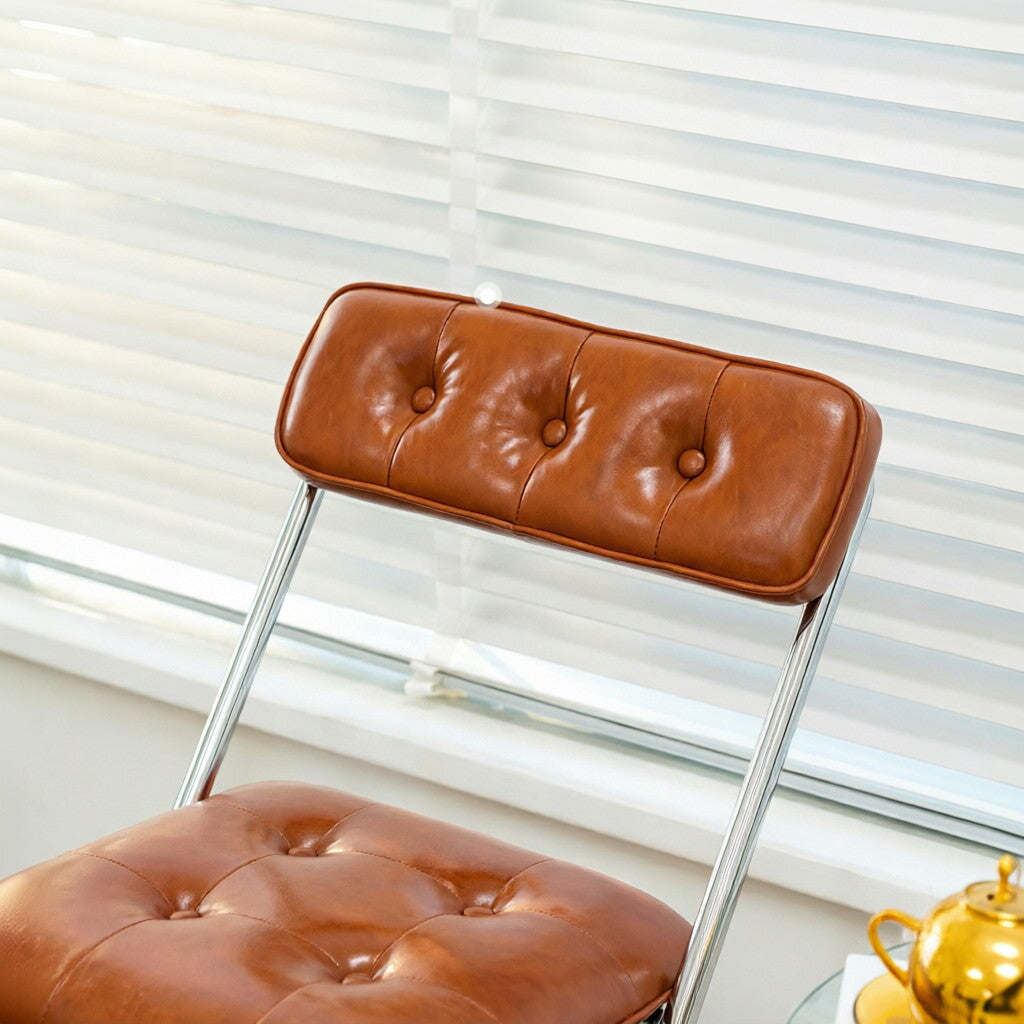 Tufted Snap Chair